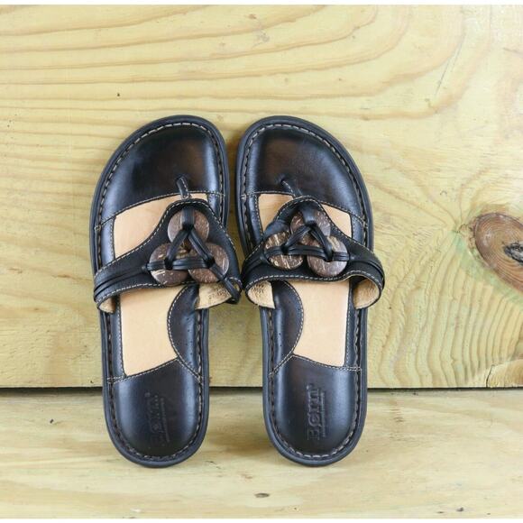 Born 38 Handcrafted Women's Sz 7 Black 3 Button Leather Thong Toe Slide Sandals - Picture 1 of 5